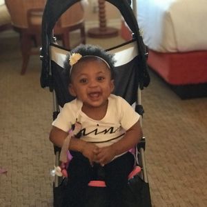 Meet your Posher, Neika